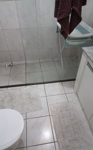 Casa à venda com 420m², 3 quartos e 3 vagasBanheiro da Suíte