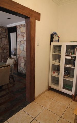 Casa à venda com 420m², 3 quartos e 3 vagasCopa
