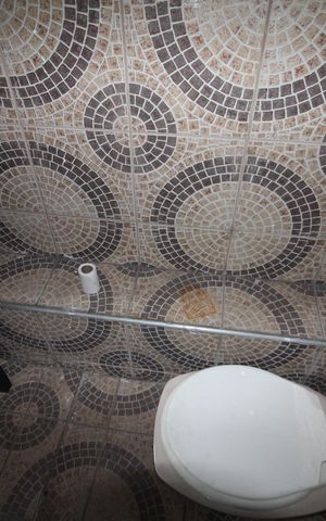 Casa à venda com 420m², 3 quartos e 3 vagasBanheiro 2