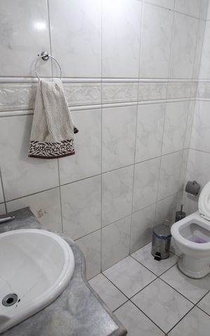 Casa à venda com 420m², 3 quartos e 3 vagasBanheiro
