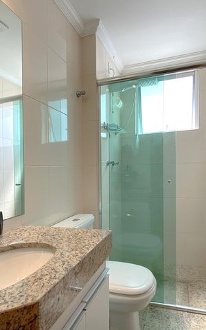 Apartamento à venda com 223m², 4 quartos e 3 vagas Apartamento à venda com 223m², 4 quartos e 3 vagasBanheiro Social