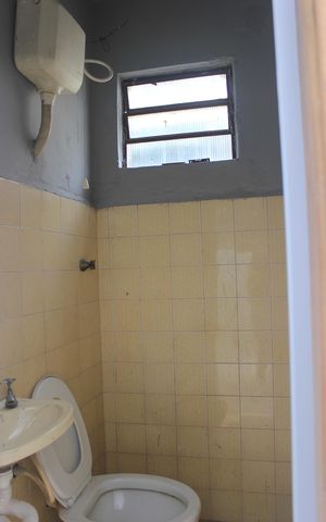 Casa para alugar com 144m², 2 quartos e 1 vagaBanheiro da lavanderia 
