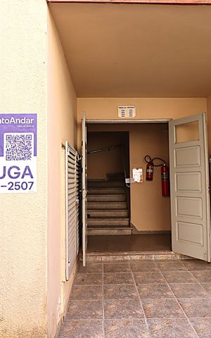 Apartamento para alugar com 60m², 2 quartos e 1 vagaEntrada do Prédio