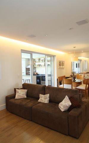 Apartamento à venda com 122m², 3 quartos e 2 vagasSala