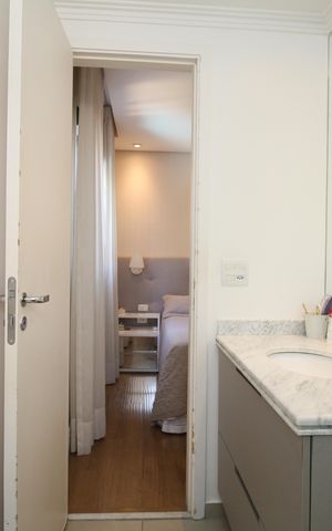 Apartamento à venda com 122m², 3 quartos e 2 vagasBanheiro da Suíte 1