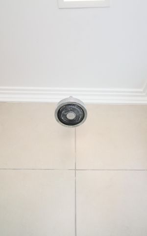 Apartamento à venda com 122m², 3 quartos e 2 vagasBanheiro da Suíte 1 - Chuveiro