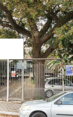 Casa à venda com 170m², 4 quartos e 8 vagasFachada