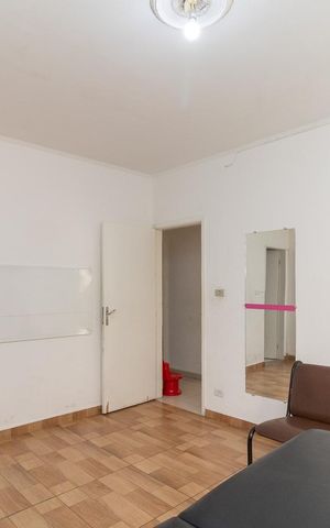 Casa à venda com 170m², 4 quartos e 8 vagasSuíte