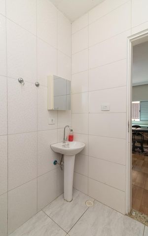 Casa à venda com 170m², 4 quartos e 8 vagasBanheiro da Suíte