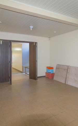Casa para alugar com 350m², 6 quartos e 4 vagas Casa para alugar com 350m², 6 quartos e 4 vagasGaragem