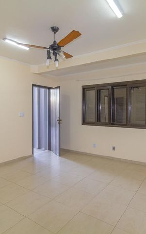 Casa para alugar com 350m², 6 quartos e 4 vagas Casa para alugar com 350m², 6 quartos e 4 vagasSala 1