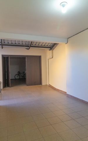 Casa para alugar com 350m², 6 quartos e 4 vagas Casa para alugar com 350m², 6 quartos e 4 vagasGaragem