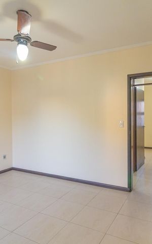 Casa para alugar com 350m², 6 quartos e 4 vagas Casa para alugar com 350m², 6 quartos e 4 vagasQuarto 4
