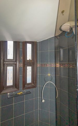Casa para alugar com 350m², 6 quartos e 4 vagas Casa para alugar com 350m², 6 quartos e 4 vagasBanheiro 1