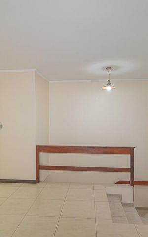 Casa para alugar com 350m², 6 quartos e 4 vagas Casa para alugar com 350m², 6 quartos e 4 vagasSala 2