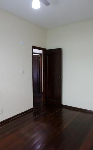 Casa à venda com 194m², 4 quartos e 2 vagasQuarto 1
