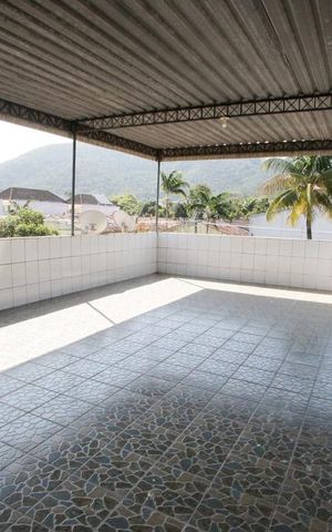 Casa à venda com 194m², 4 quartos e 2 vagasTerraço