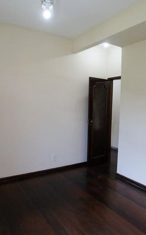 Casa à venda com 194m², 4 quartos e 2 vagasQuarto Suíte 1