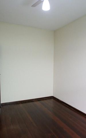 Casa à venda com 194m², 4 quartos e 2 vagasQuarto 1