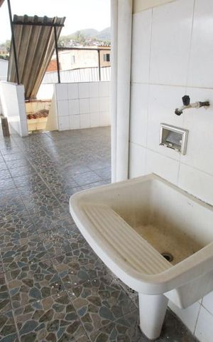 Casa à venda com 194m², 4 quartos e 2 vagasÁrea de Serviço