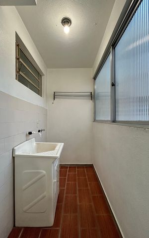 Apartamento à venda com 58m², 2 quartos e 1 vaga Apartamento à venda com 58m², 2 quartos e 1 vagaÁrea de Serviço