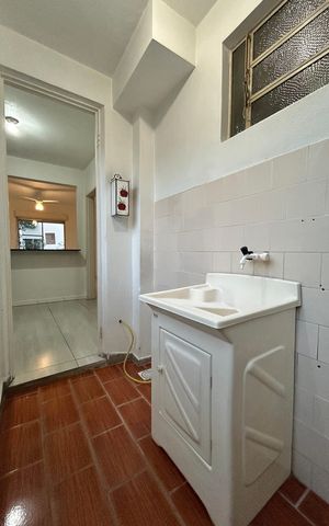 Apartamento à venda com 58m², 2 quartos e 1 vaga Apartamento à venda com 58m², 2 quartos e 1 vagaÁrea de Serviço