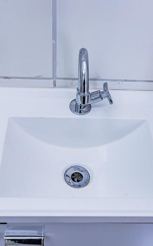 Apartamento à venda com 38m², 2 quartos e sem vaga Apartamento à venda com 38m², 2 quartos e sem vagaBanheiro social