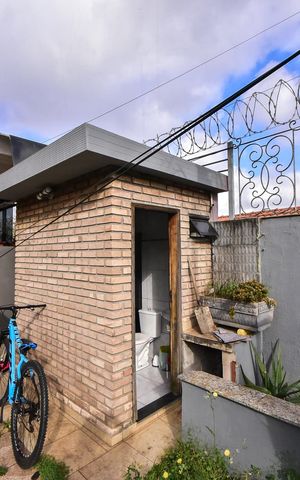 Casa para alugar com 462m², 4 quartos e 8 vagasBanheiro de Serviço