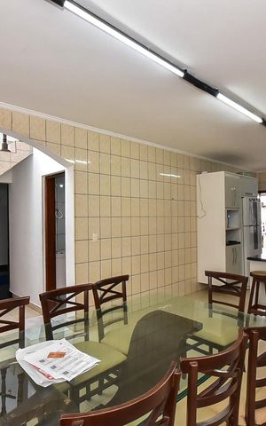 Casa para alugar com 462m², 4 quartos e 8 vagasCozinha