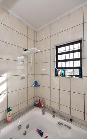 Casa para alugar com 462m², 4 quartos e 8 vagasBanheiro Suíte