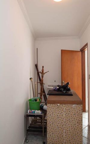 Casa à venda com 236m², 4 quartos e 5 vagasQuarto de Serviço