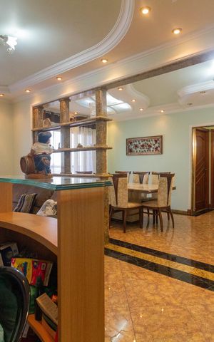 Apartamento à venda com 130m², 3 quartos e 2 vagas Apartamento à venda com 130m², 3 quartos e 2 vagasSala