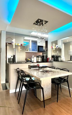 Apartamento à venda com 56m², 2 quartos e 1 vaga Apartamento à venda com 56m², 2 quartos e 1 vagaSala