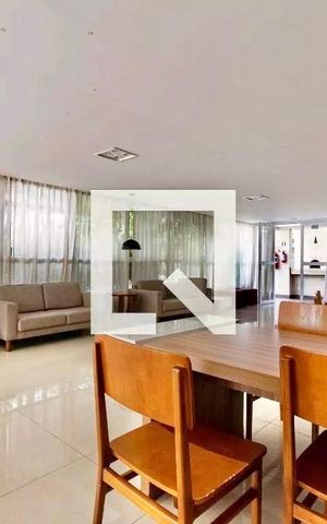 Apartamento à venda com 56m², 2 quartos e 1 vaga Apartamento à venda com 56m², 2 quartos e 1 vagaÁrea comum - Salão de festas