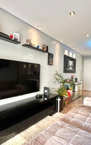 Apartamento à venda com 56m², 2 quartos e 1 vaga Apartamento à venda com 56m², 2 quartos e 1 vagaSala