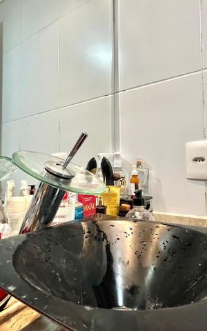 Apartamento à venda com 56m², 2 quartos e 1 vaga Apartamento à venda com 56m², 2 quartos e 1 vagaBanheiro da Suíte