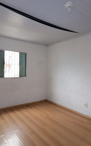 Casa à venda com 100m², 2 quartos e 1 vagaCasa 2 - Quarto