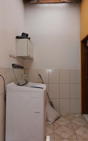 Casa à venda com 100m², 2 quartos e 1 vagaCasa 2 - Área de Serviço