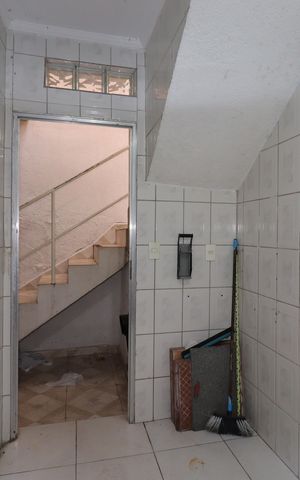Casa à venda com 100m², 2 quartos e 1 vagaCasa 1 - Área de Serviço