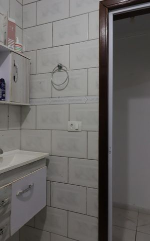 Casa à venda com 100m², 2 quartos e 1 vagaCasa 1 - Banheiro Social