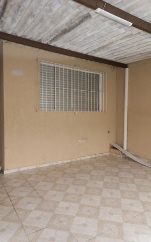 Casa à venda com 100m², 2 quartos e 1 vagaGaragem