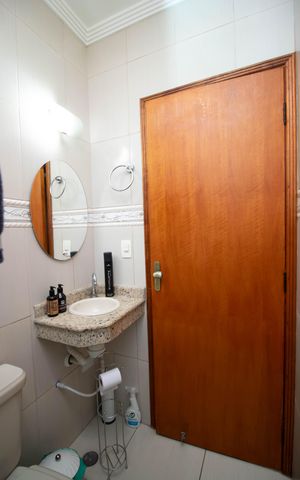 Casa à venda com 150m², 3 quartos e 3 vagas Casa à venda com 150m², 3 quartos e 3 vagasBanheiro