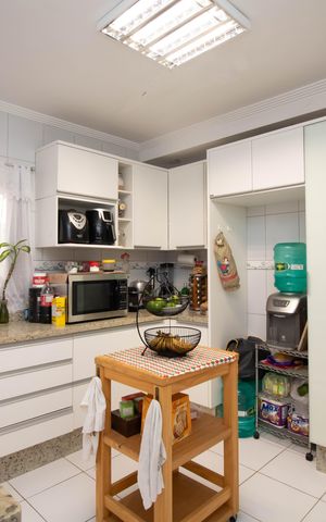 Casa à venda com 150m², 3 quartos e 3 vagas Casa à venda com 150m², 3 quartos e 3 vagasCozinha