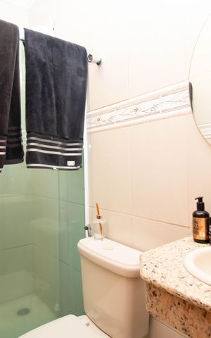 Casa à venda com 150m², 3 quartos e 3 vagas Casa à venda com 150m², 3 quartos e 3 vagasBanheiro