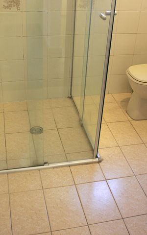 Casa à venda com 400m², 4 quartos e 5 vagasBanheiro 2