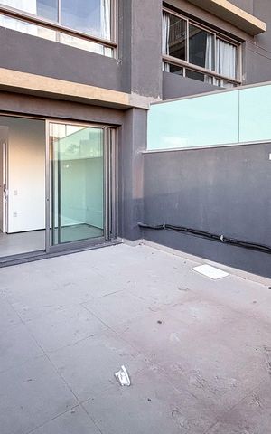 Apartamento à venda com 44m², 1 quarto e sem vaga Apartamento à venda com 44m², 1 quarto e sem vagaVaranda