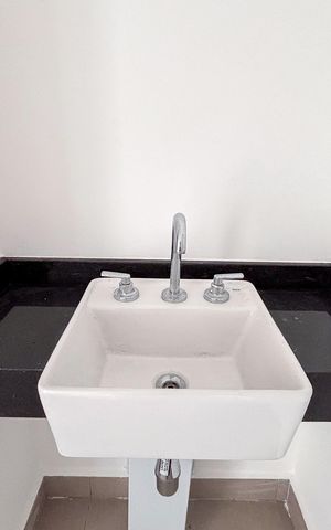 Studio à venda com 24m², 1 quarto e sem vaga Studio à venda com 24m², 1 quarto e sem vagaBanheiro