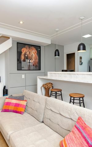 Apartamento à venda com 85m², 2 quartos e 2 vagas Apartamento à venda com 85m², 2 quartos e 2 vagasSala