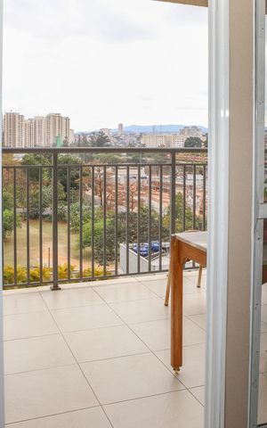 Apartamento à venda com 76m², 2 quartos e 2 vagas Apartamento à venda com 76m², 2 quartos e 2 vagasVaranda
