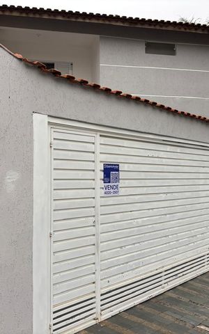 Casa à venda com 210m², 3 quartos e 2 vagasFachada